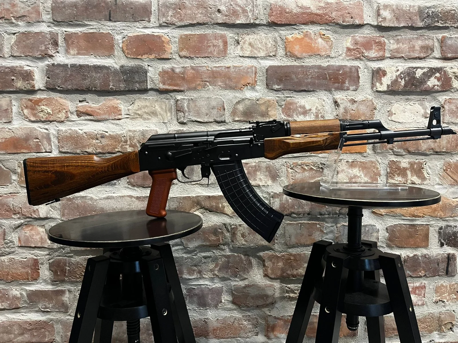 AKM Pioneer Arms Corp kal. 7,62x39mm