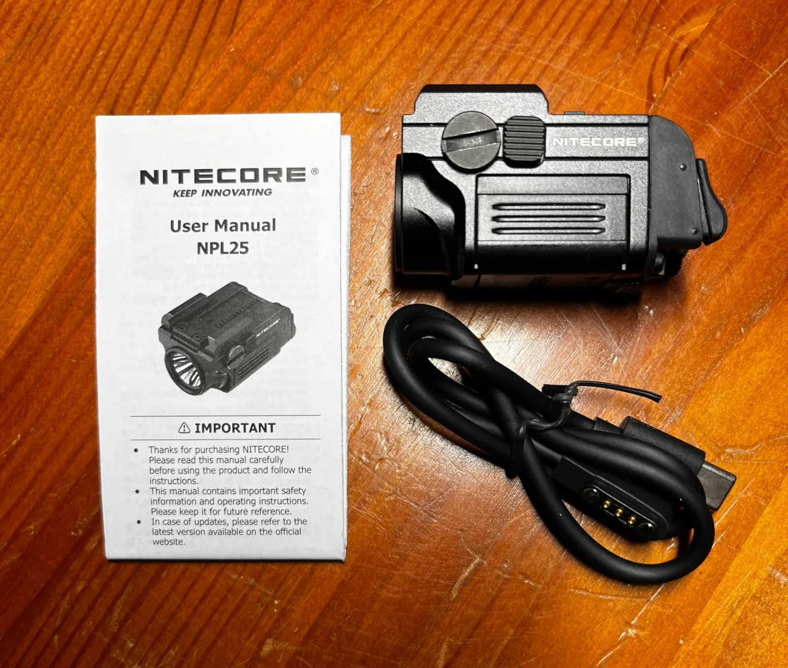 Latarka NITECORE NPL25 900 lm