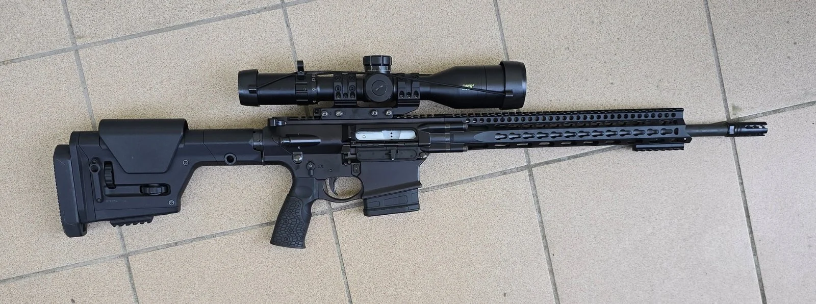 Daniel Defense DD5V2 - stan idealny