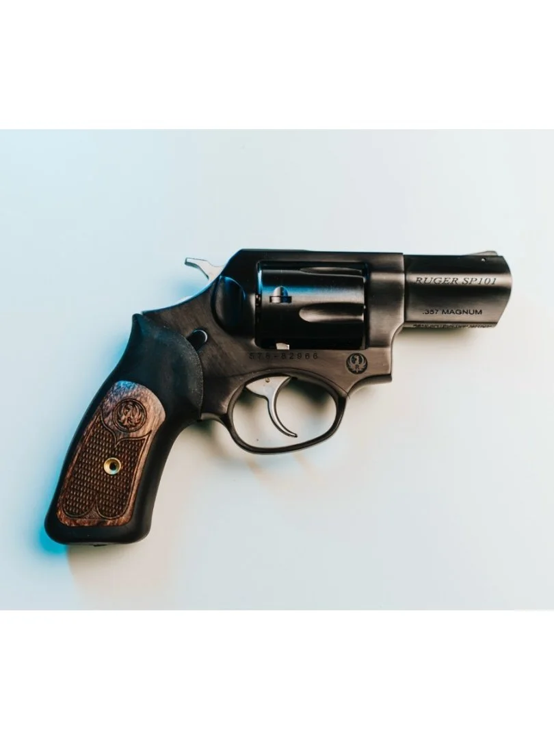 RUGER SP101 2,25" STD. - NR KAT. 15702 KAL. 357 MAG / 38 SPEC