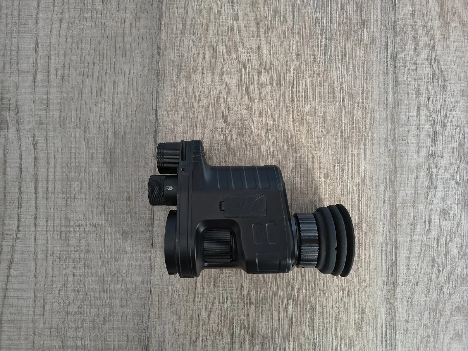 Dokładka noktowizyjna Oneleaf.ai Commander NV100