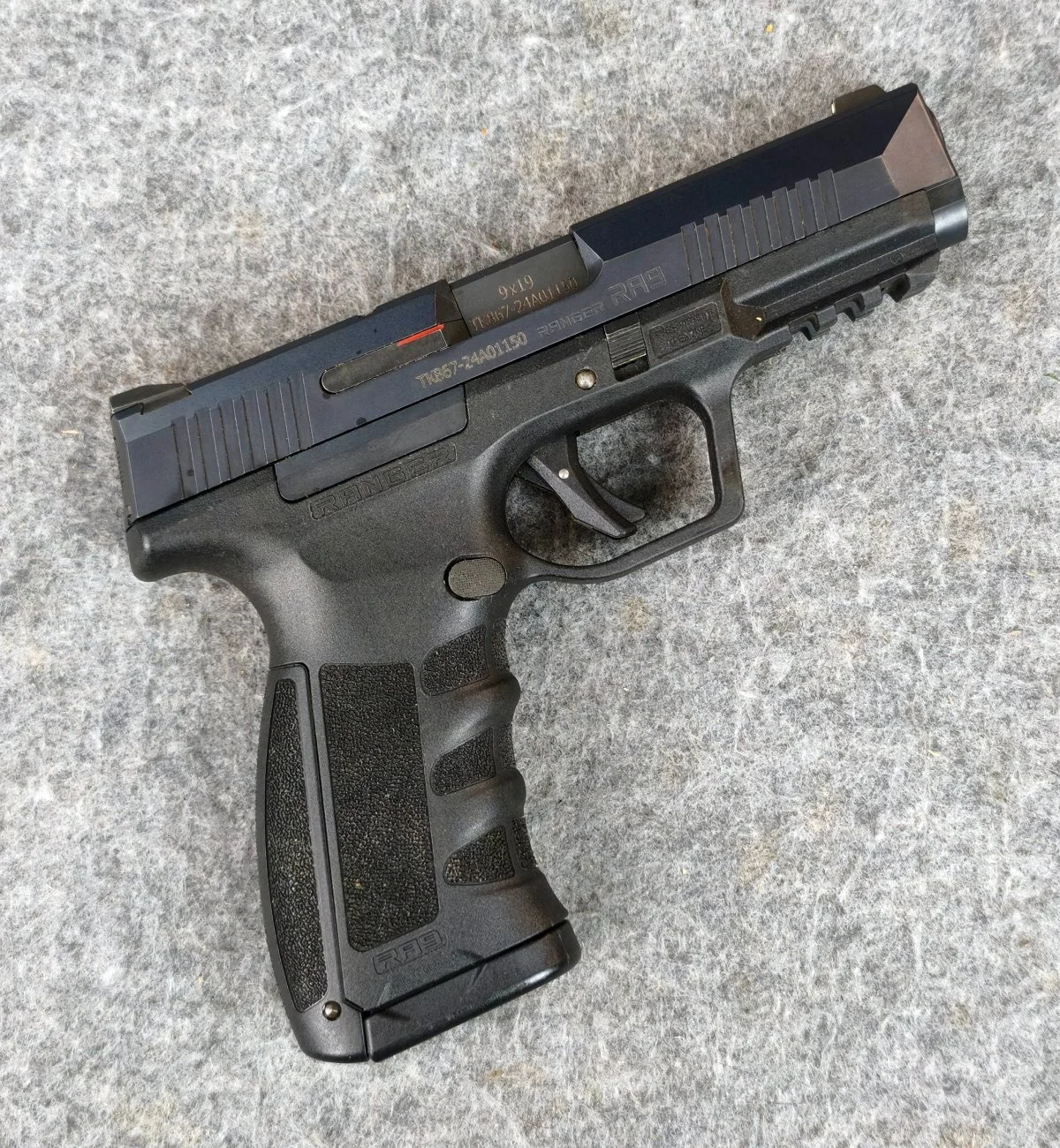 Pistolet HOG RA9 Defence