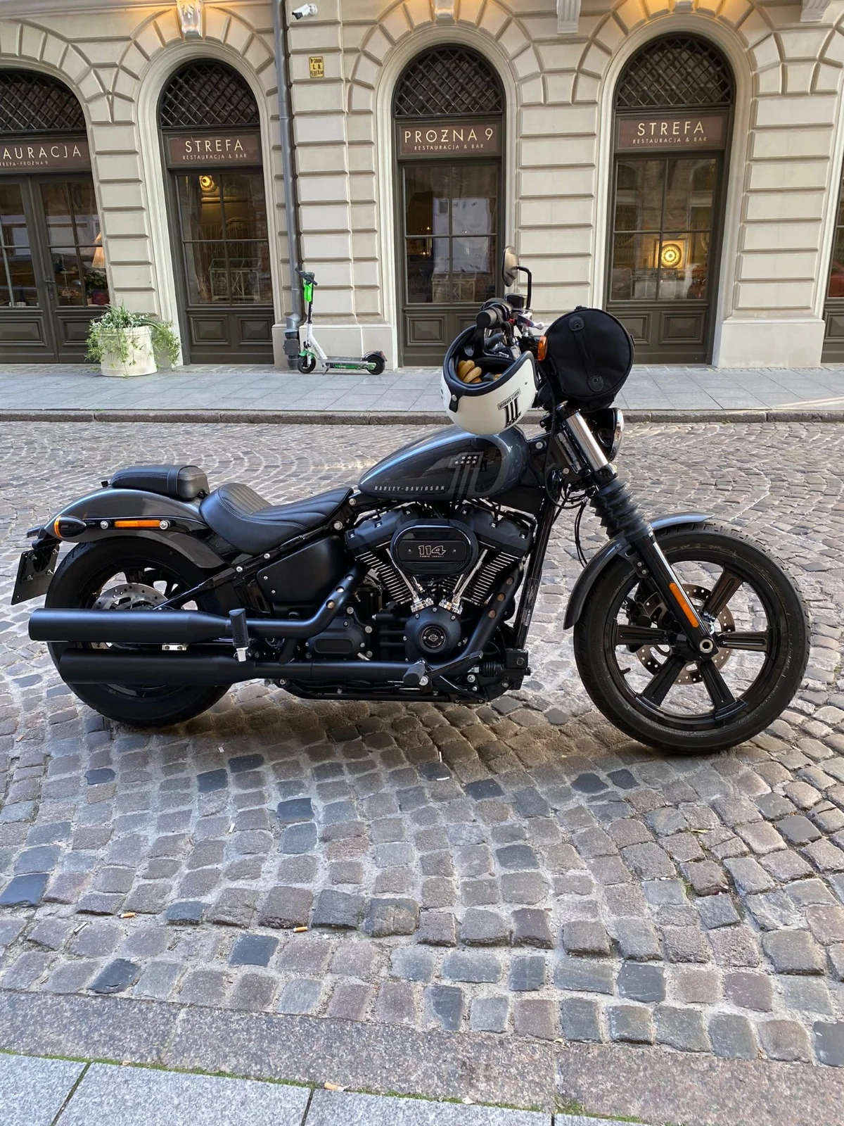 Harley Davidson Street Bob M8 114, 2022r SALON PL