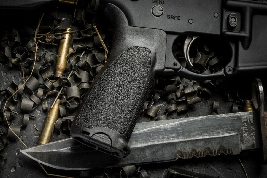 Chwyt pistoletowy Bravo Company Mod 3, czarny