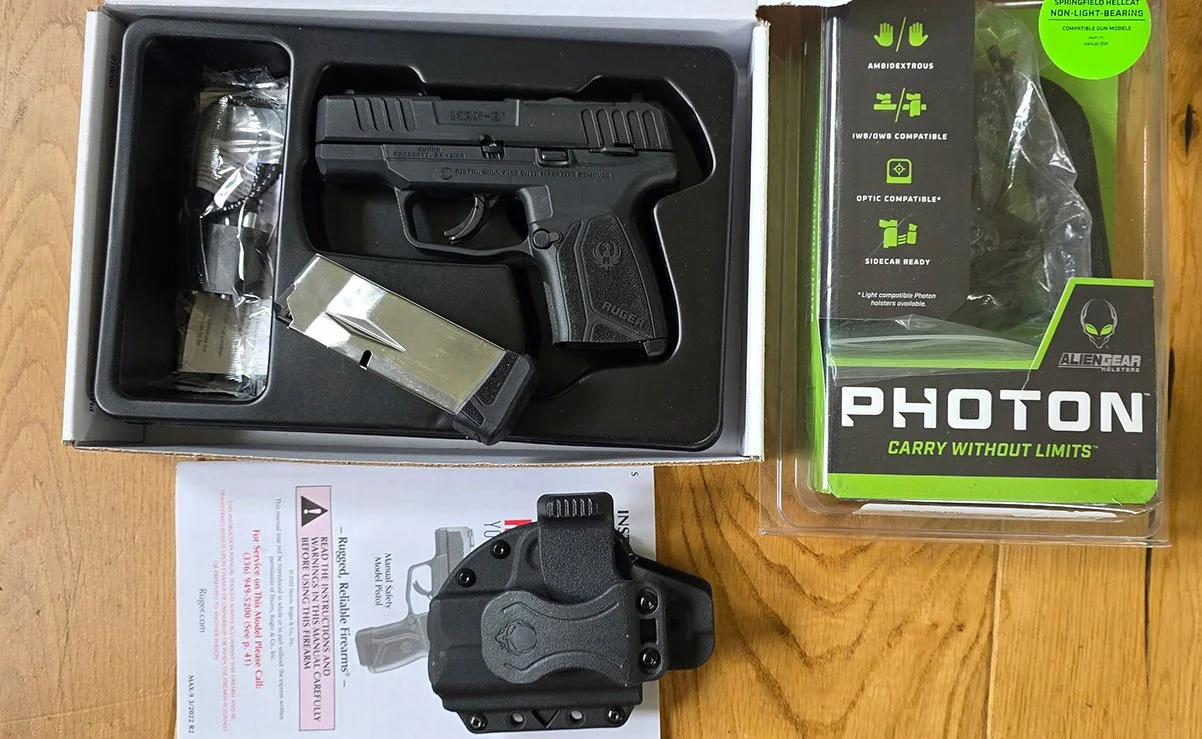 Ruger Max-9 Manual Safety 3514 z kaburą ALIEN GEAR IWB/OWB