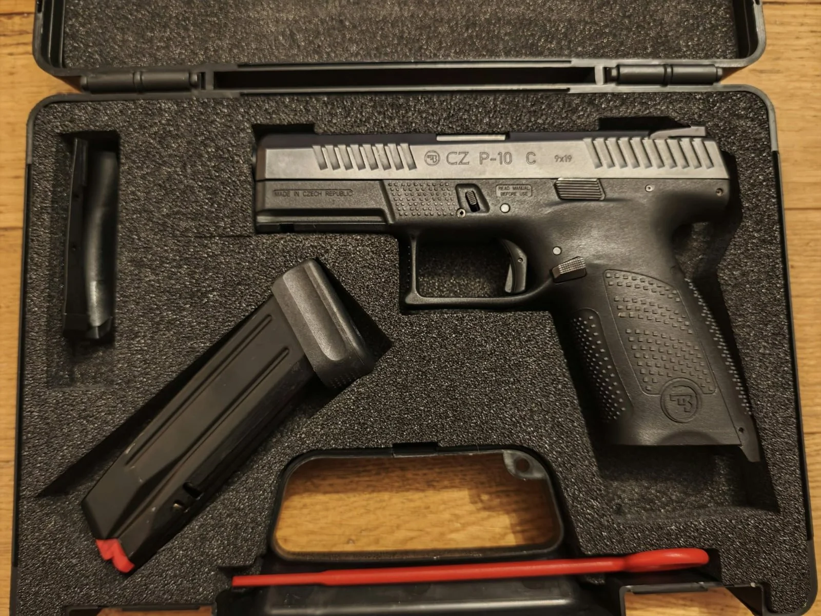 CZ P10C - stan bardzo dobry