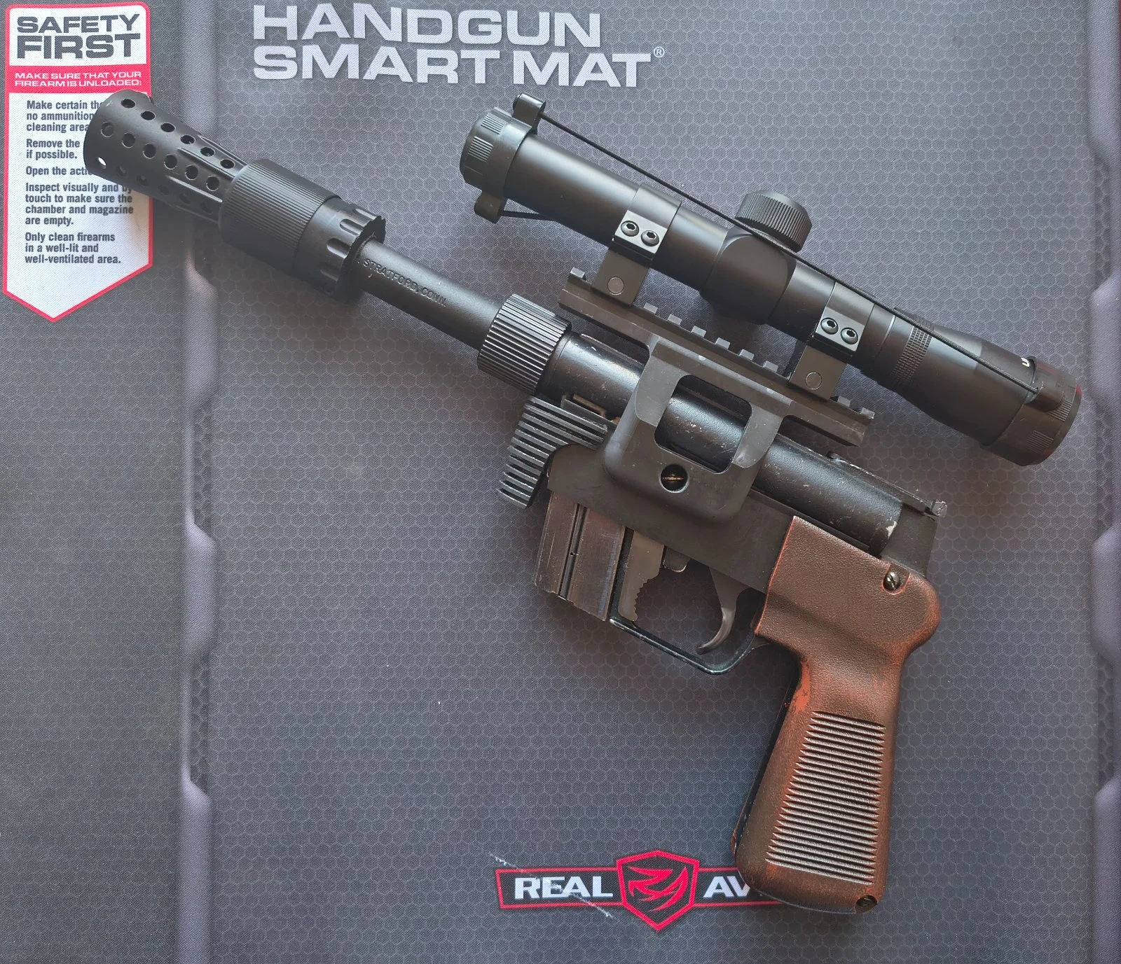 Charter II - 22LR - blaster Hana Solo