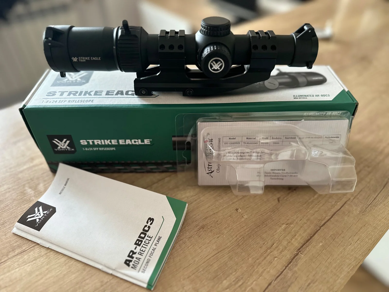 Luneta celownicza Vortex Strike Eagle 1-8x24 30 mm siatka AR-BDC3
