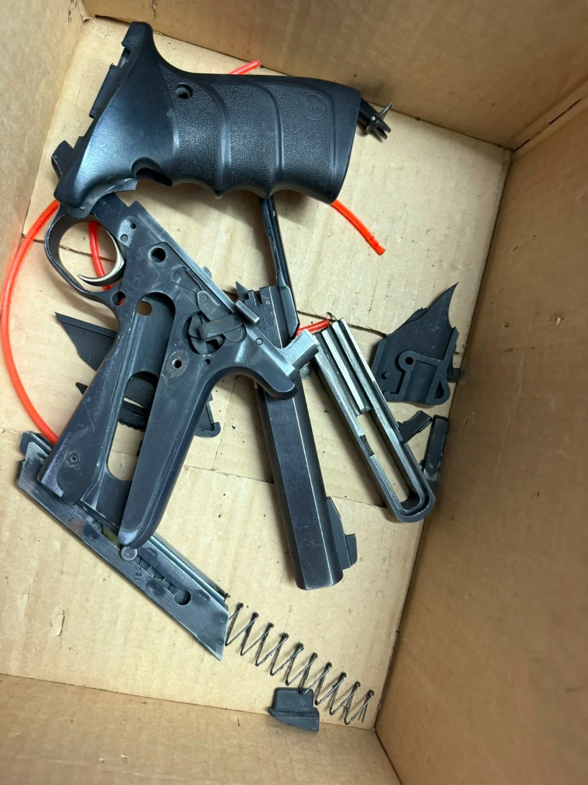 Uszkodzony Buck Mark