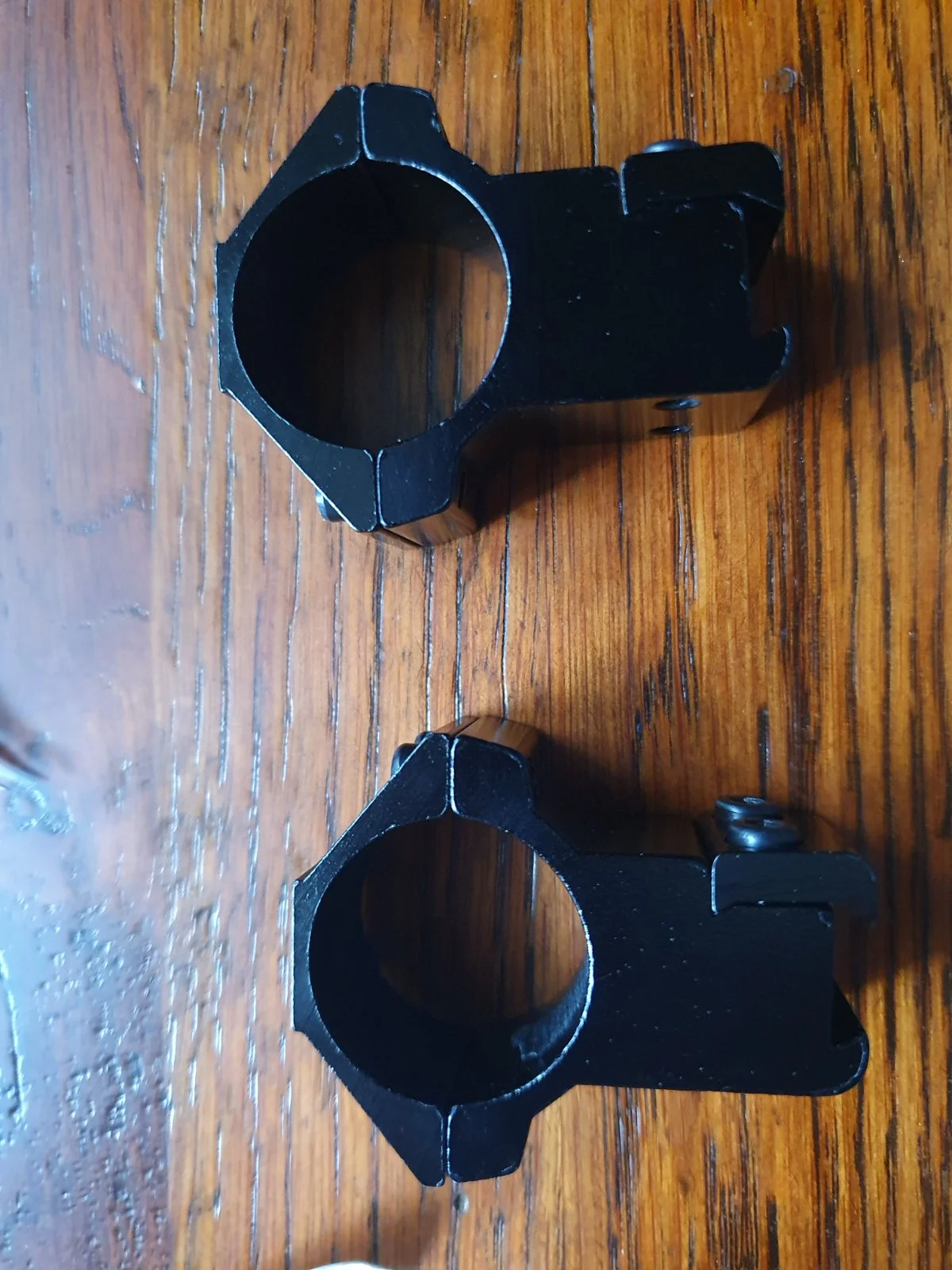 Pierścienie Montażowe do Lunety na Szyny 11MM  Średnicy 25,4 mm,