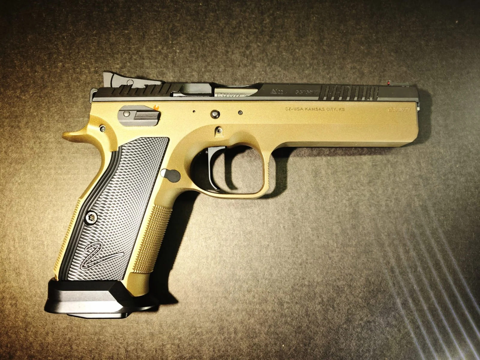 CZ TS2 Deep Bronze kal. 9x19