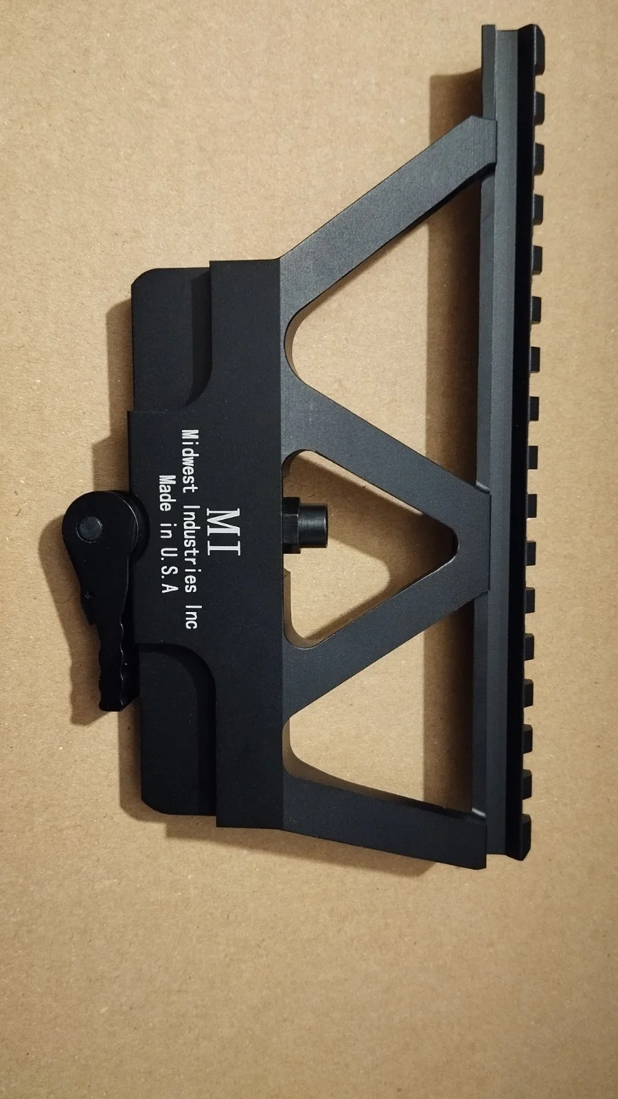 Montaż boczny do AK.