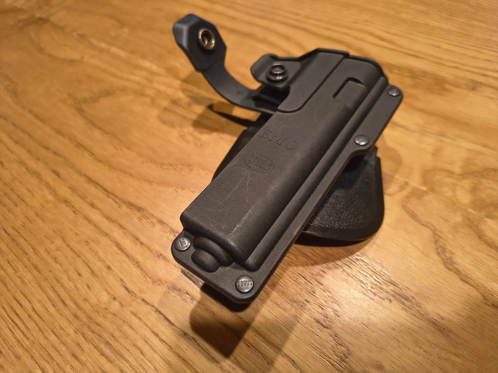 Kabura  Fobus EMC do 1911 i klonów z szyną na latarkę