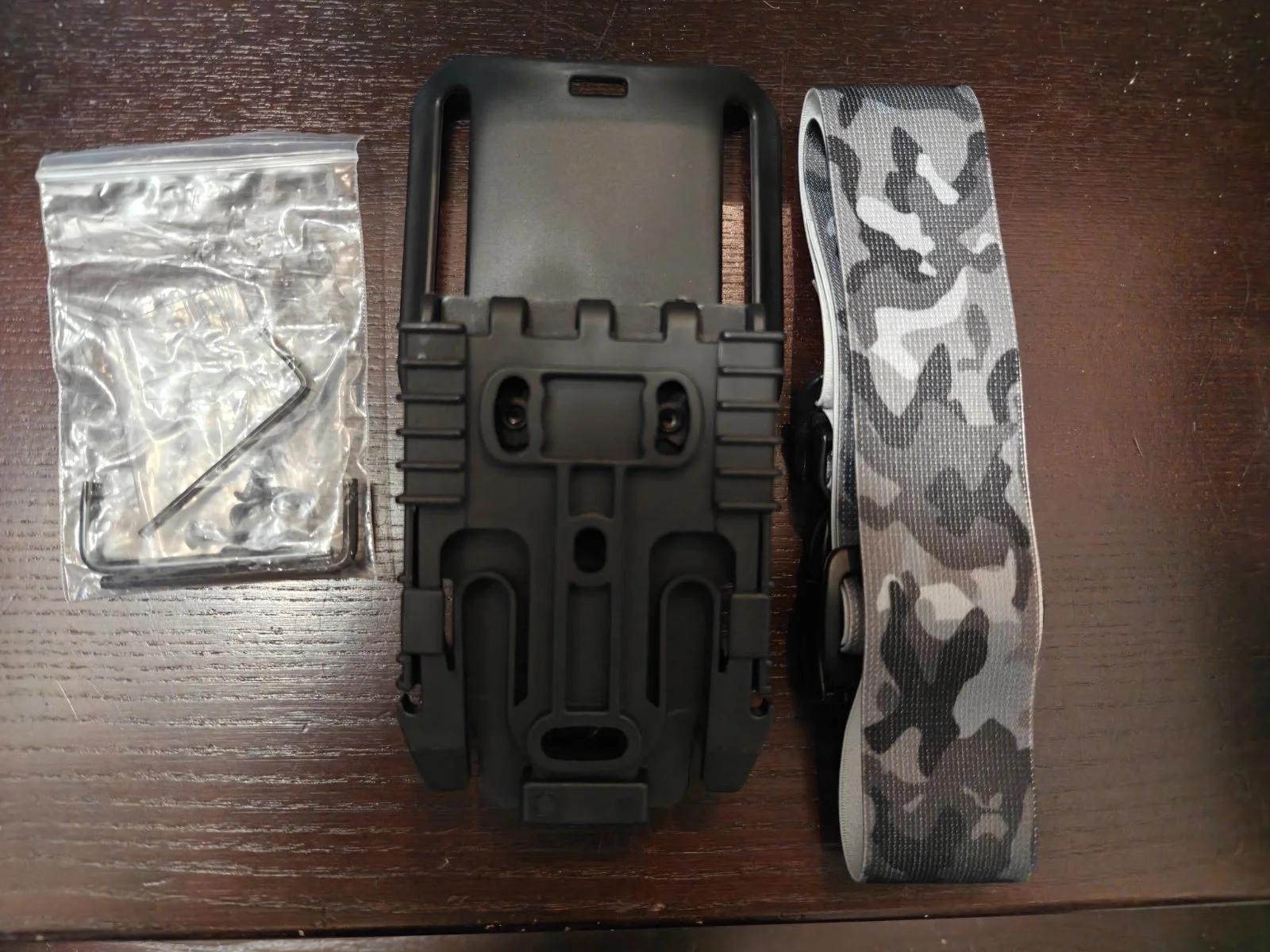 Płetwa z szybkim montażem dla kabury,pasek