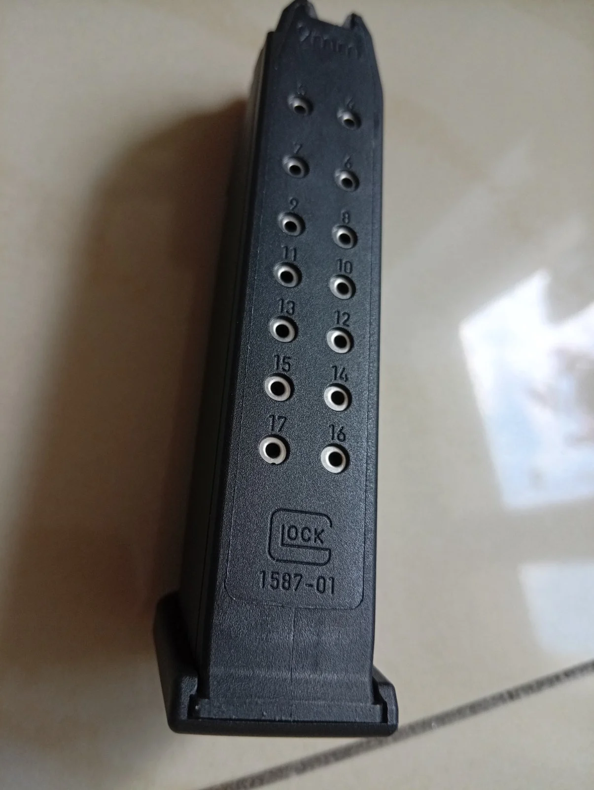 Magazynek Glock 17nb
