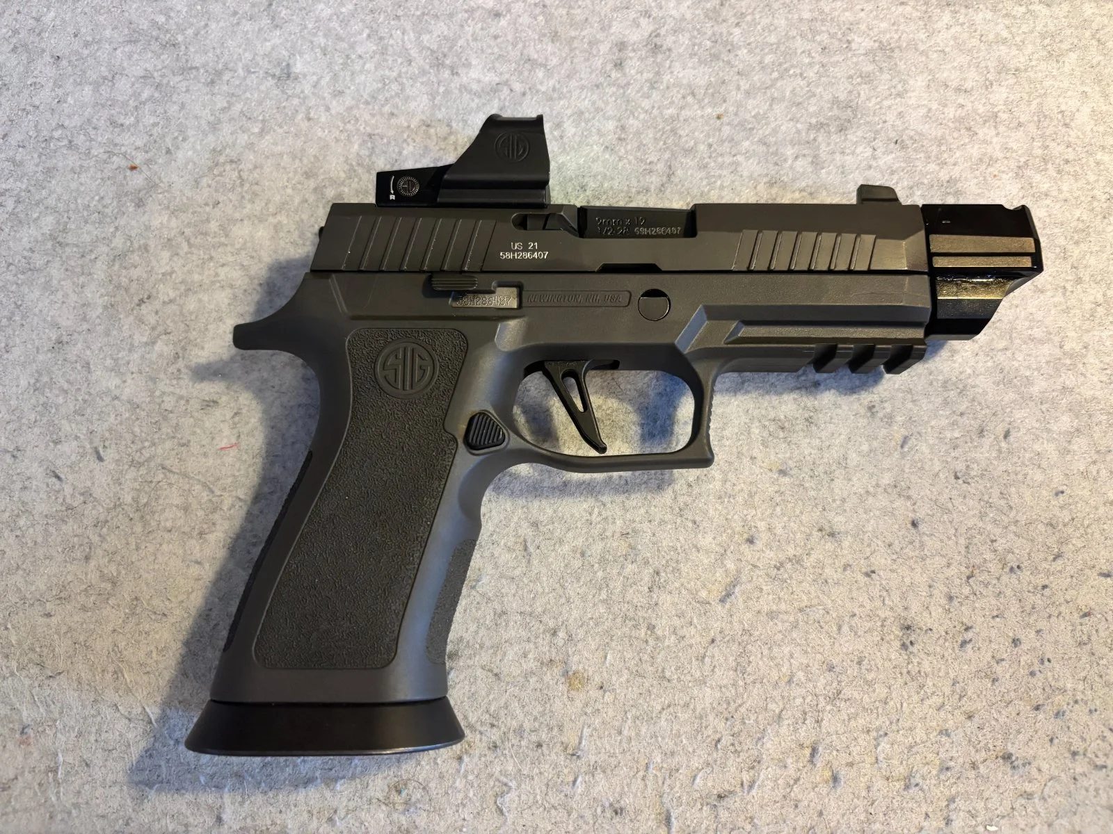 Sig sauer P320 X-carry Legion, Romeo 1PRO
