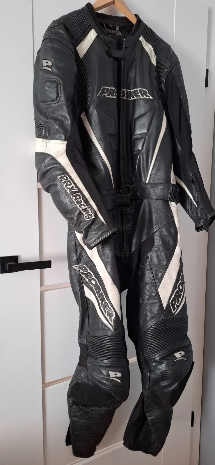 Kombinezon motocyklowy i torby boczne