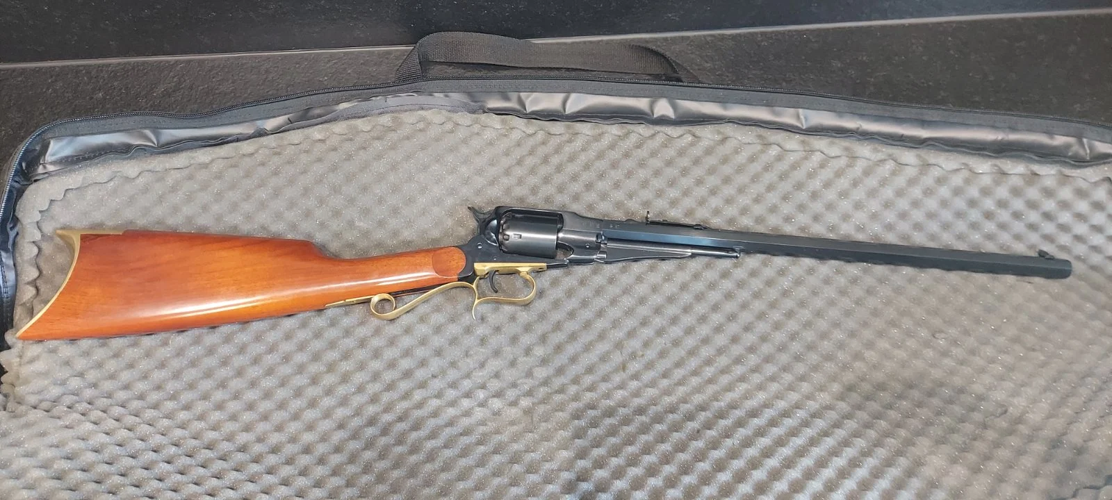 Karabinek rewolwerowy Uberti Remington Carbine .44