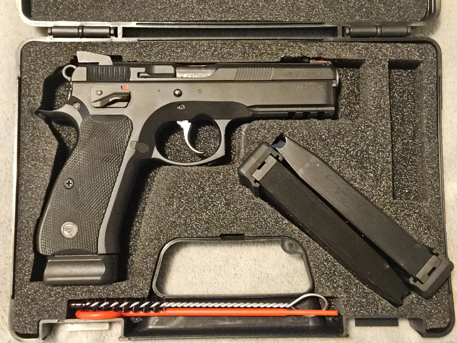 CZ SP01 SHADOW z nową kaburą GHOST Civilian ELITE