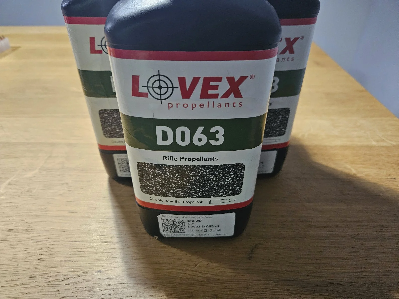 Proch Lovex D063 2477 gramów