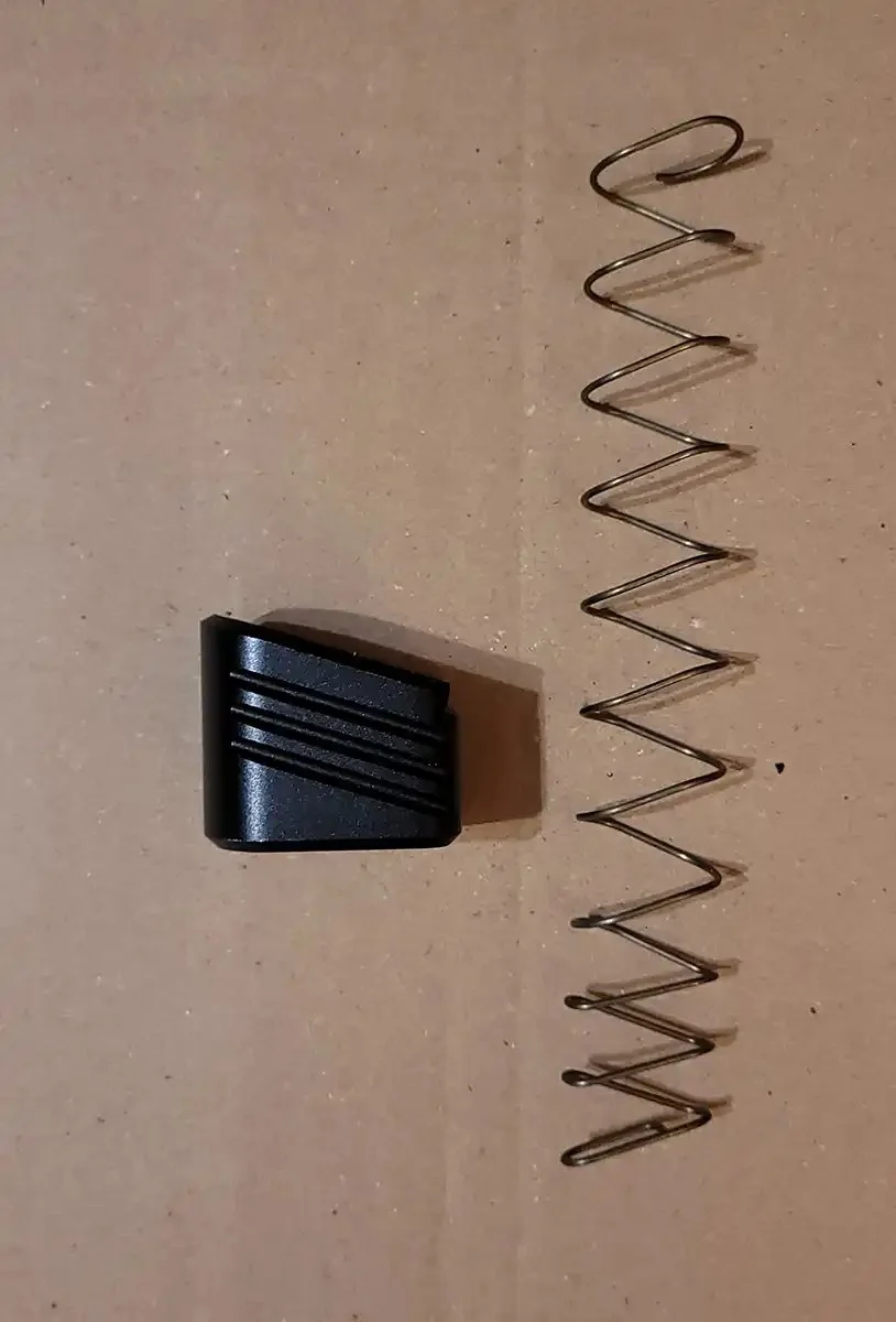 Powiększona stopka magazynka plus 6 do Glock