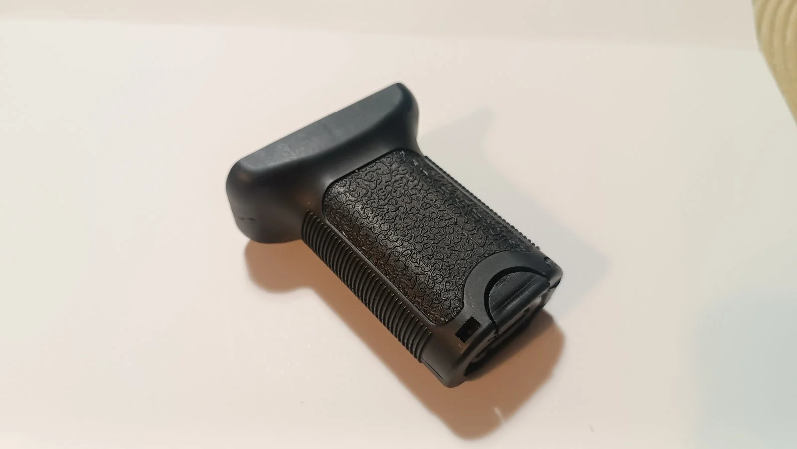 Pionowy chwyt przedni M-LOK