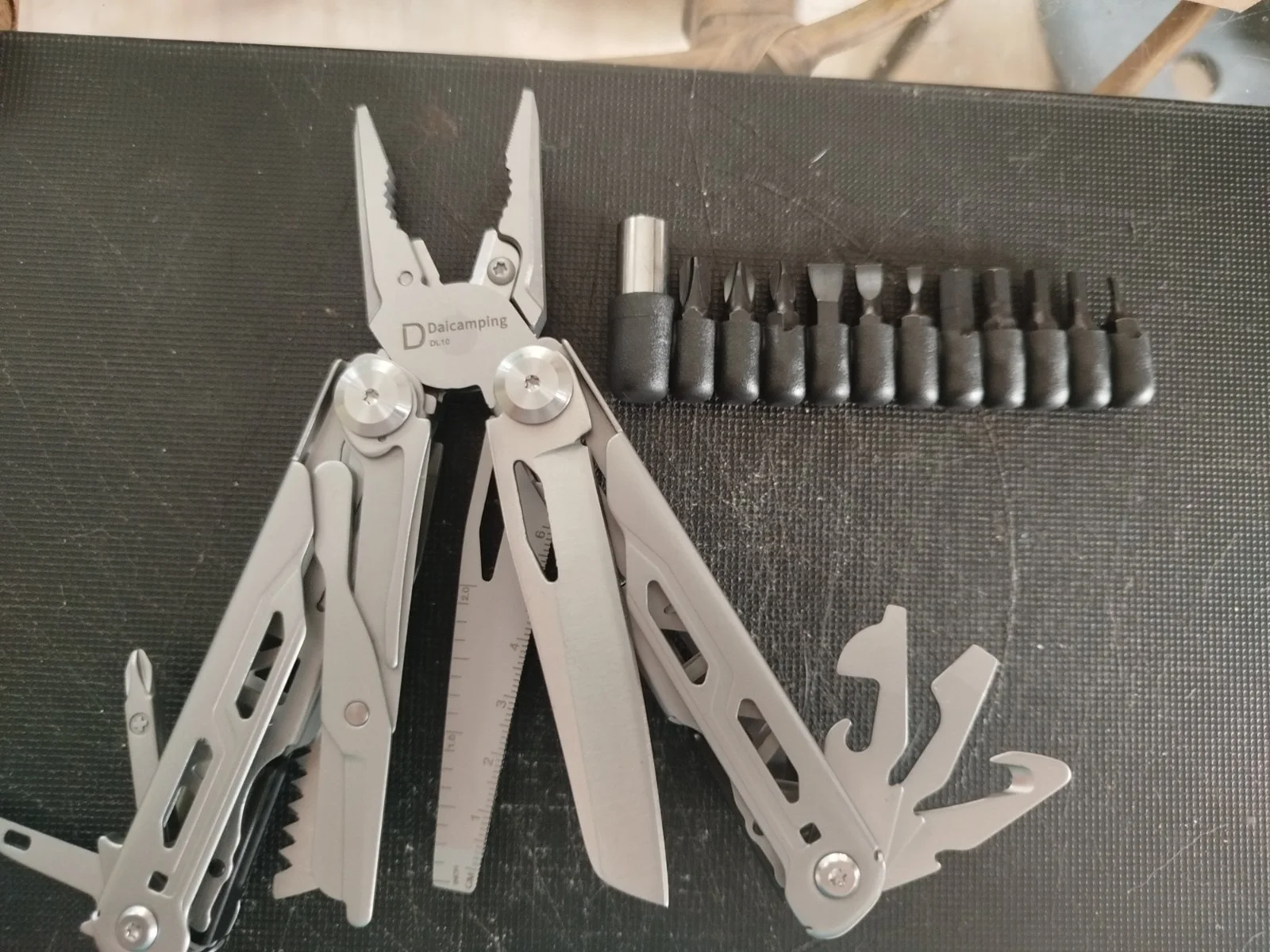 Multitool Daicamping DL10. Tani, porządny tool