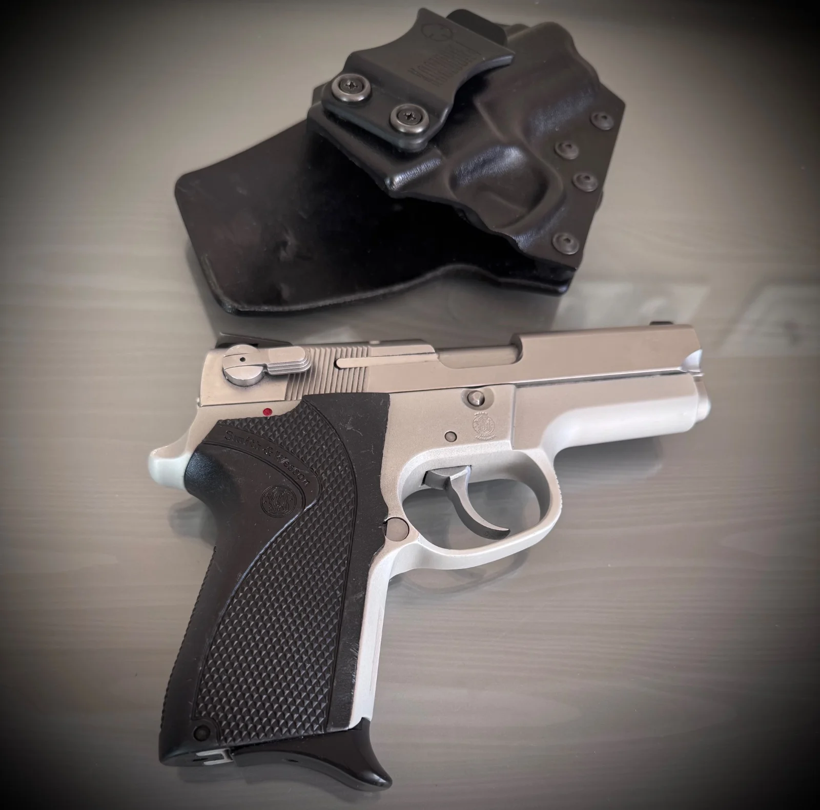 Pistolet S&W 6906 9mm