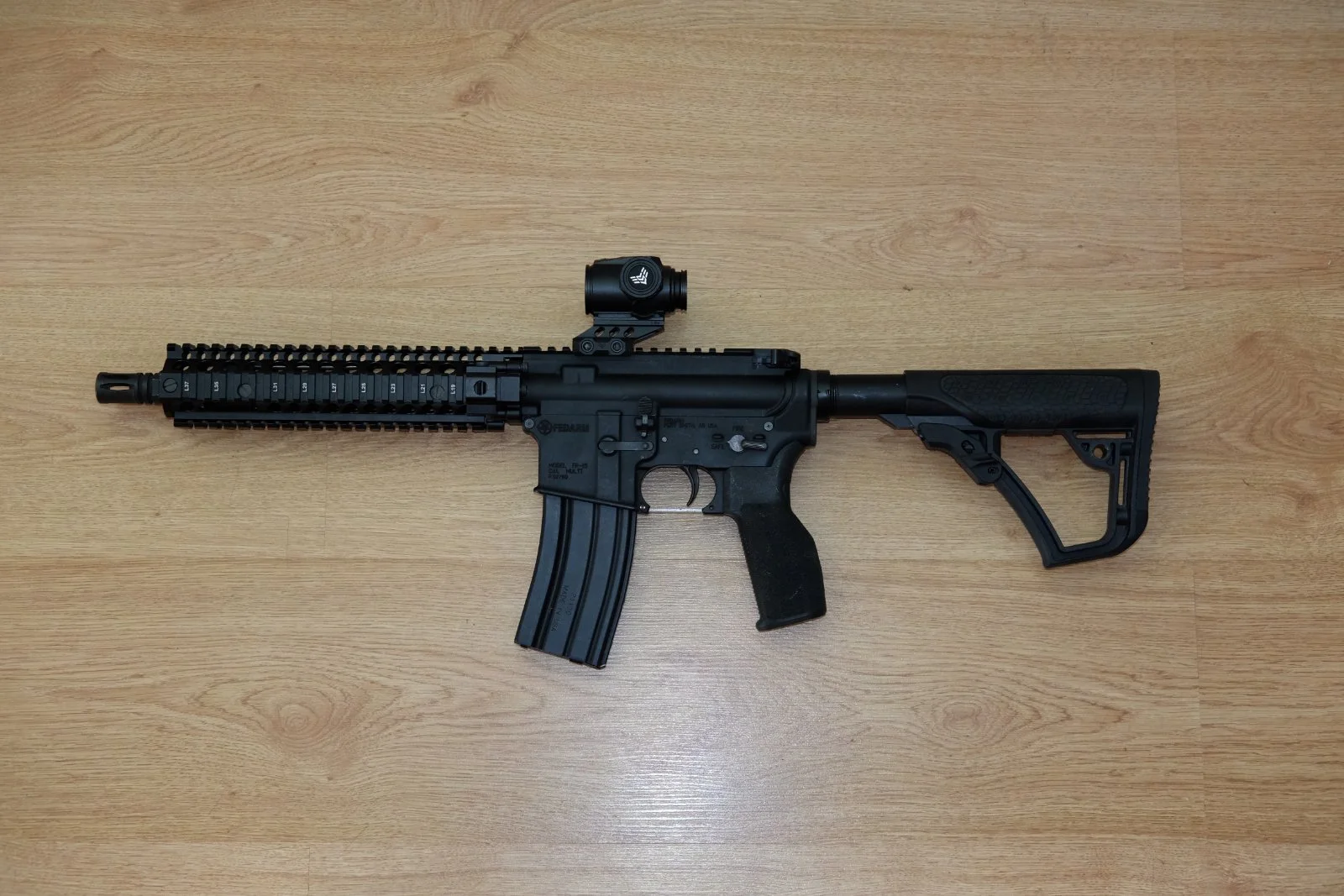 Karabinek AR15 MK18