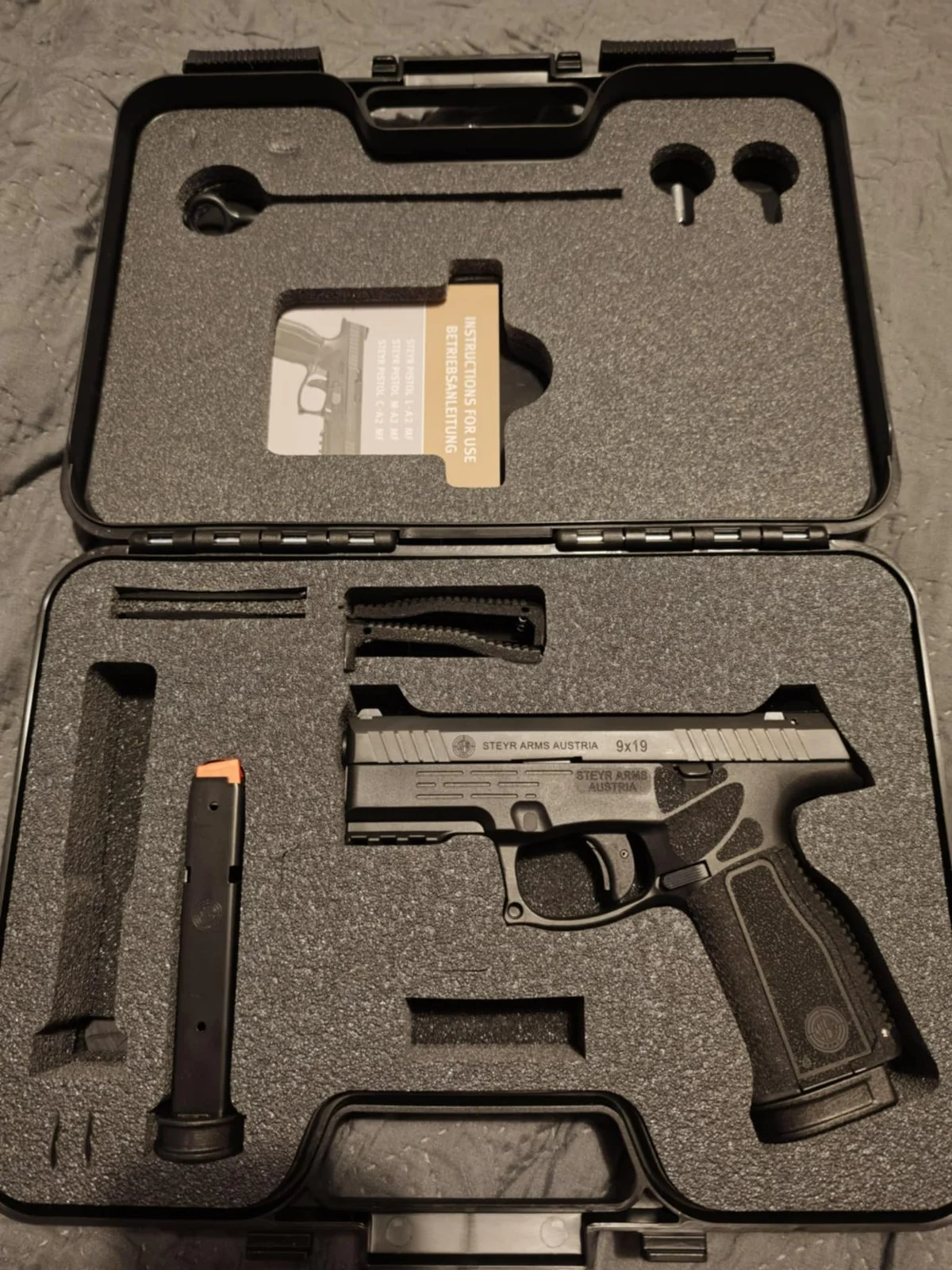 STEYR M9-A2 MF 9x19 jak nowy