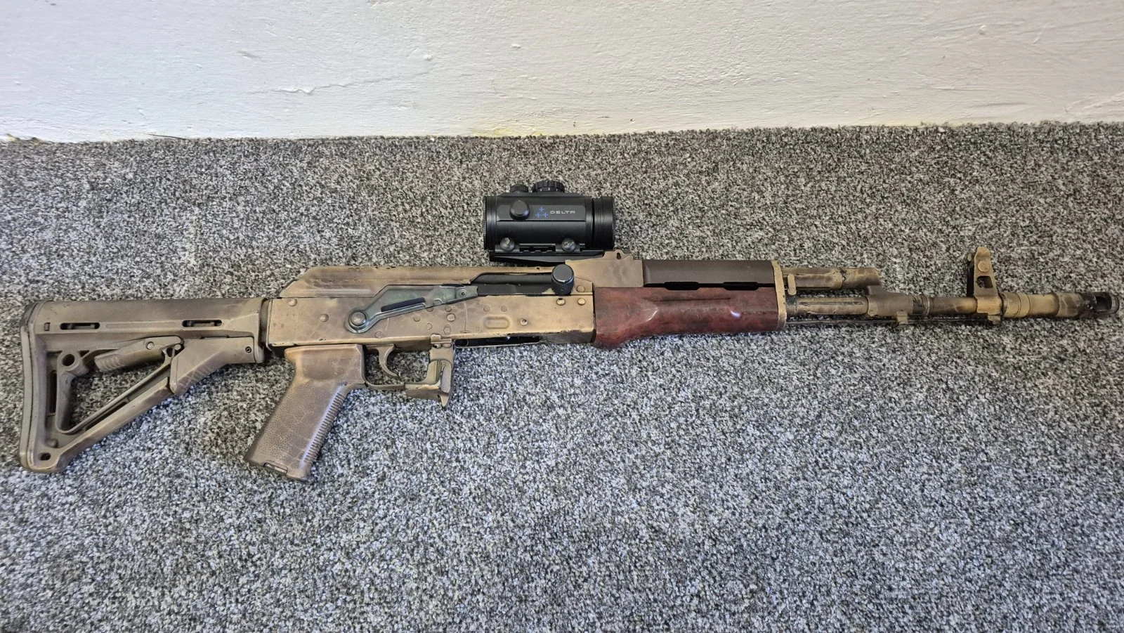 Tantal 5.45x39 z amunicją i akcesoriami