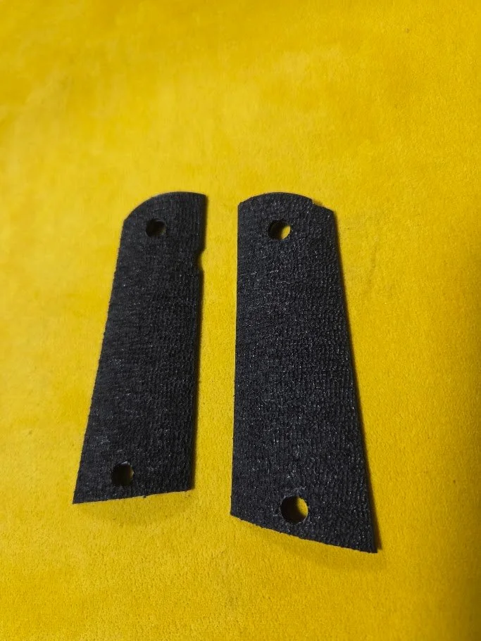 Okładziny 1911 ze strukturą stipling
