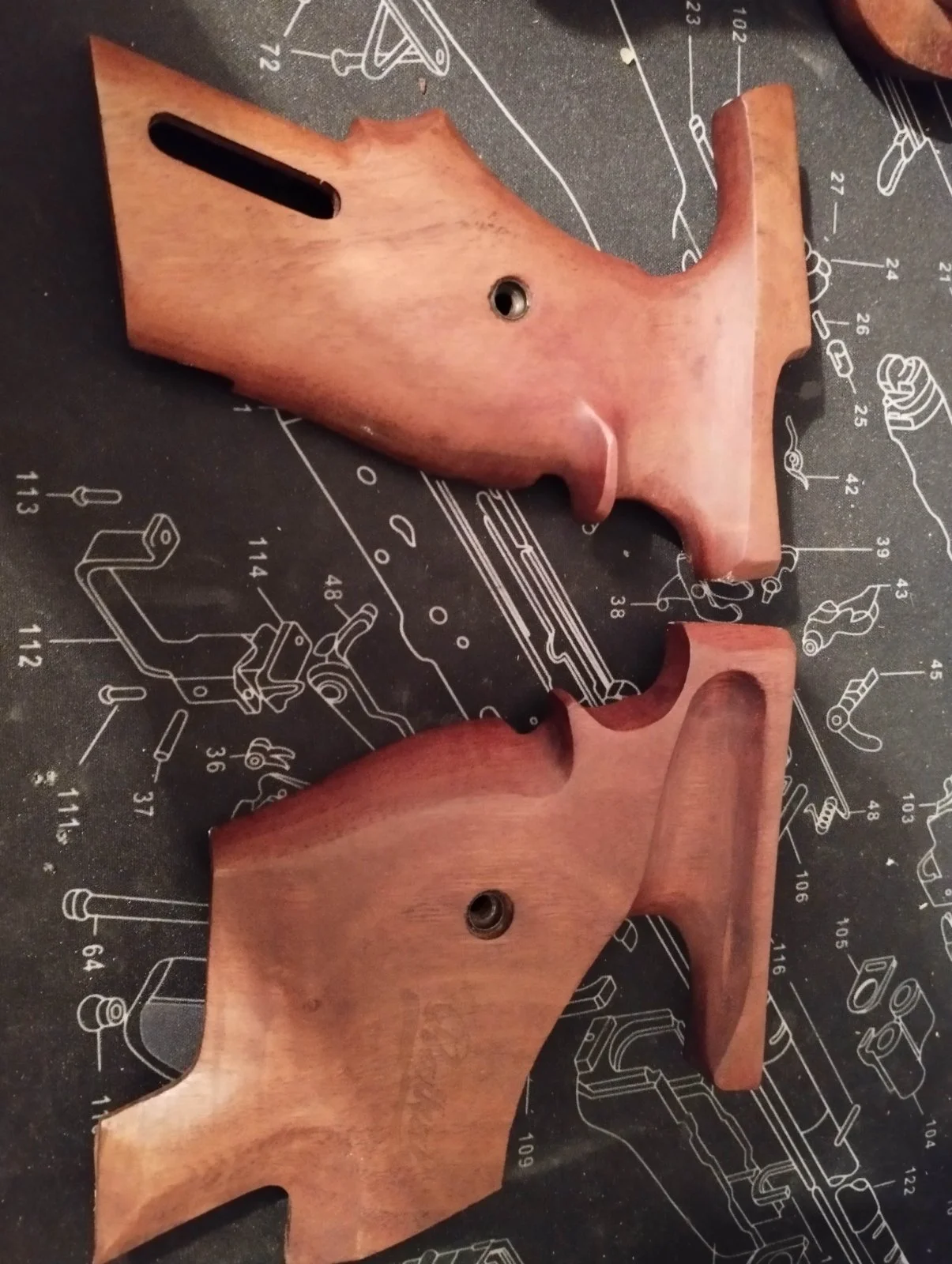 Rękojeść do pistoletu sportowego Baikal