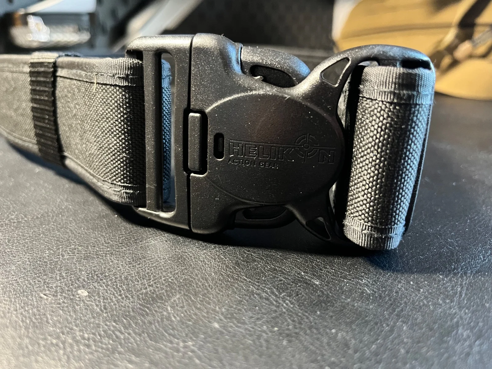 Pas Helikon Defender