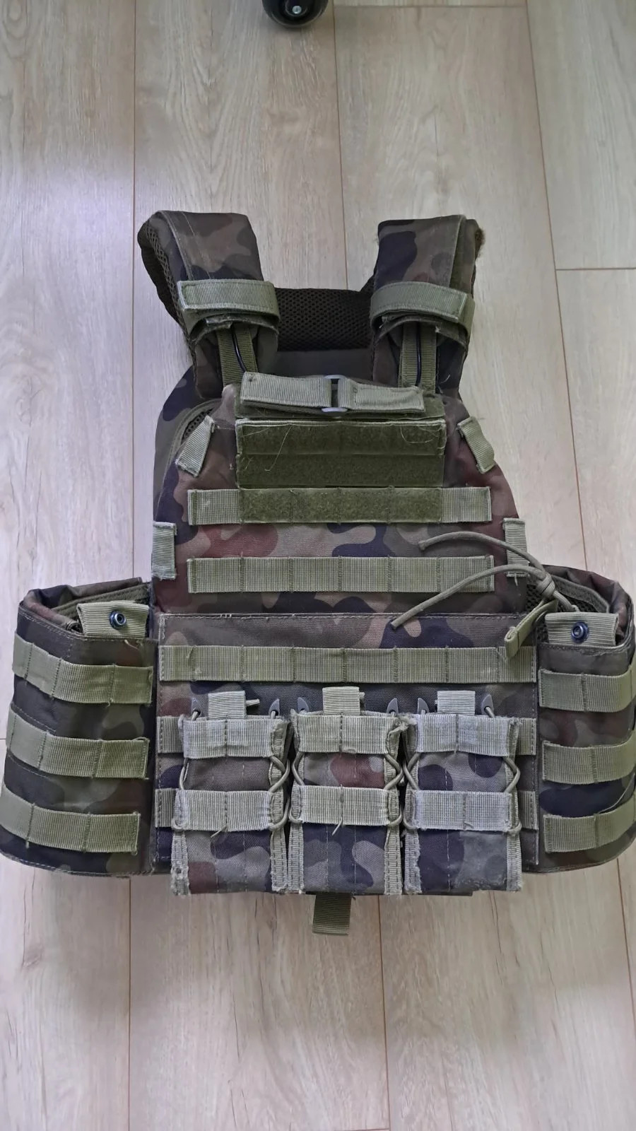 Kamizelka taktyczna typu Plate Carrier wz.93 z ładownicami