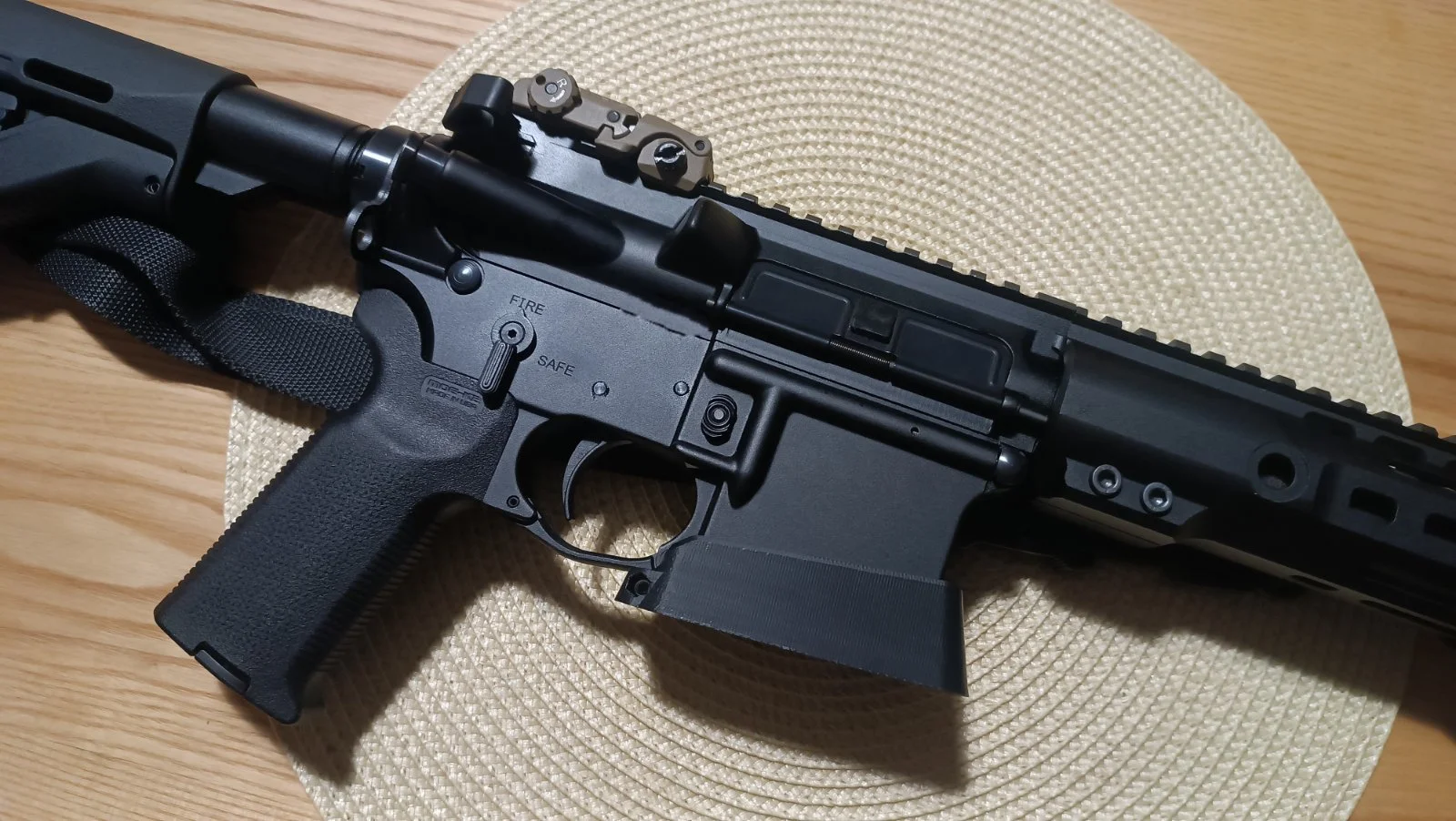 Lejek do AR 15 druk 3D ASA