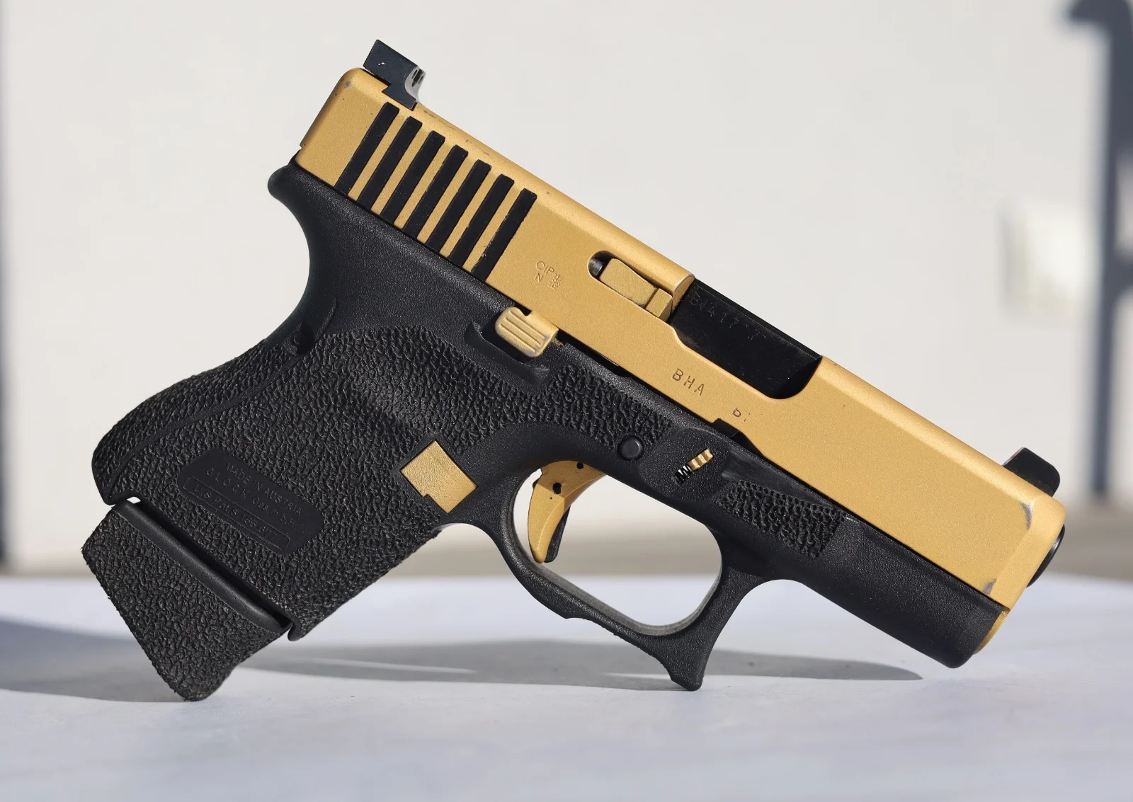 Glock 26 gen 5  9x19  3 magazynki, Stippling, Cerakote, TruGlo