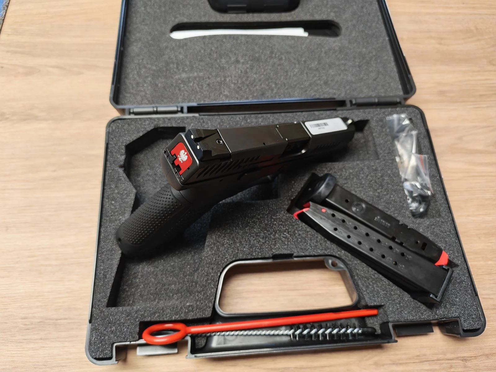 Nowy CZ P-10 C CHROBRY kal. 9x19 Limitowana Edycja