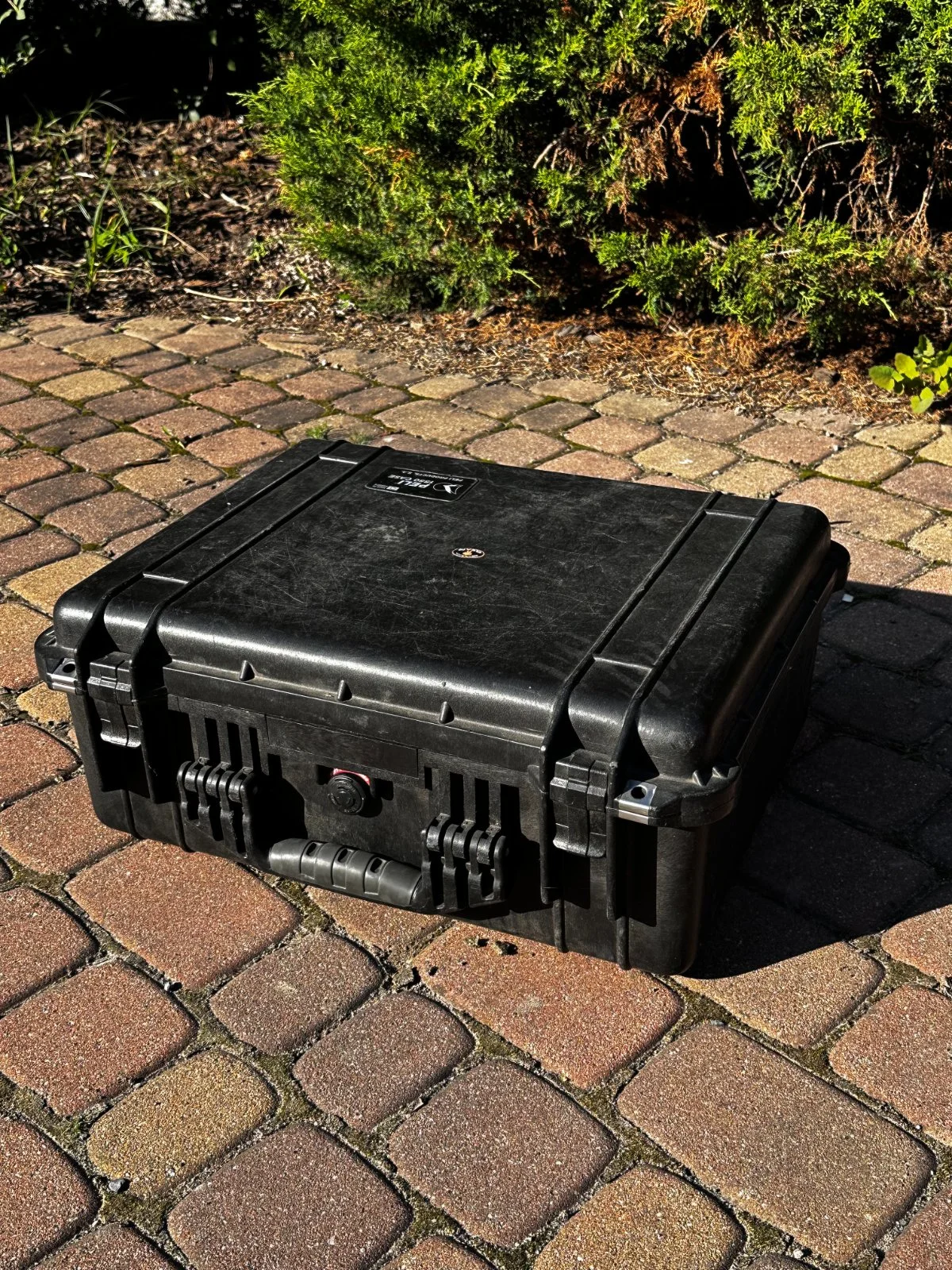 Skrzynka PELI 1550 oryginał