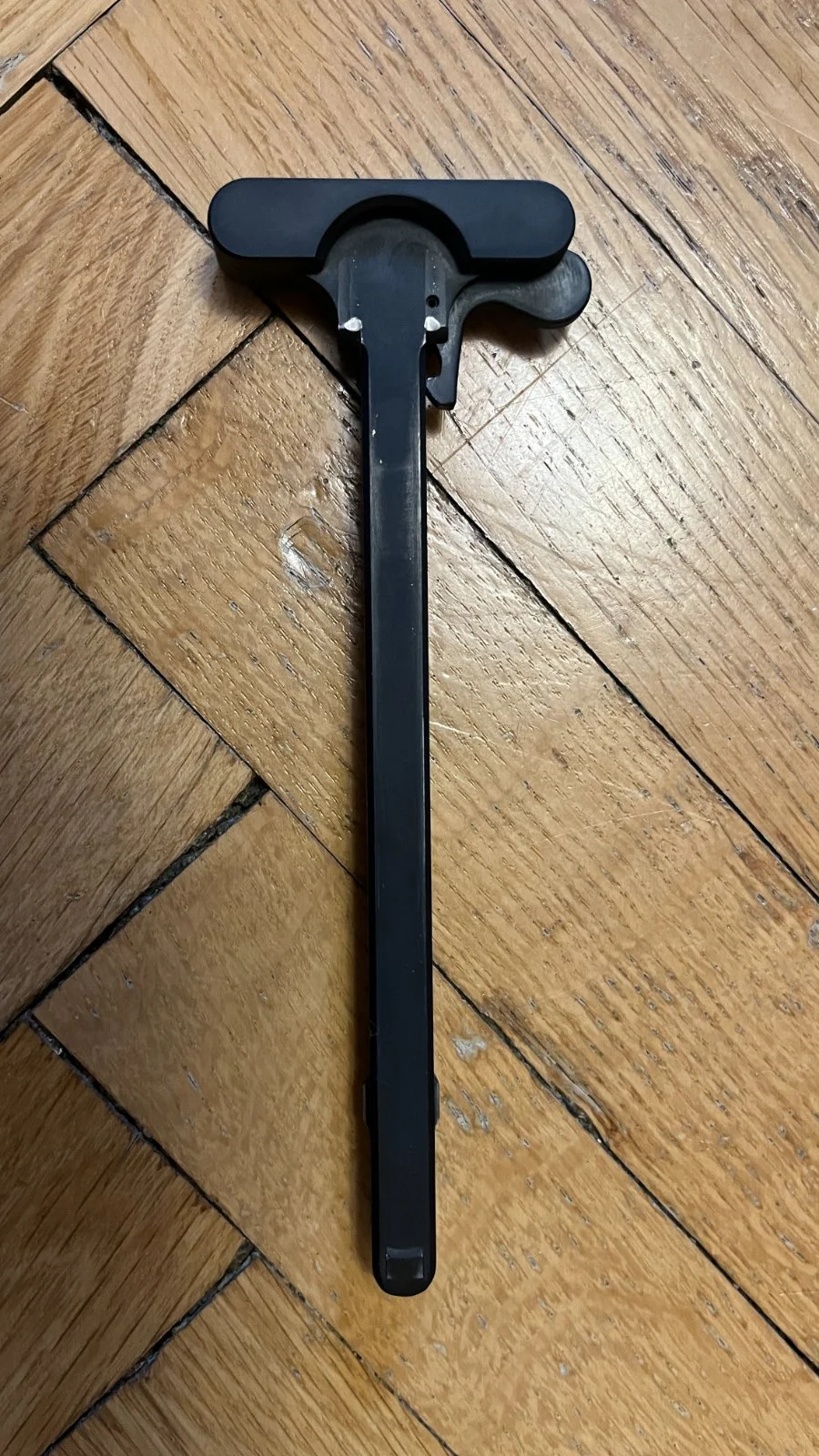 Rączka przeładowania do AR-15, jednostronna