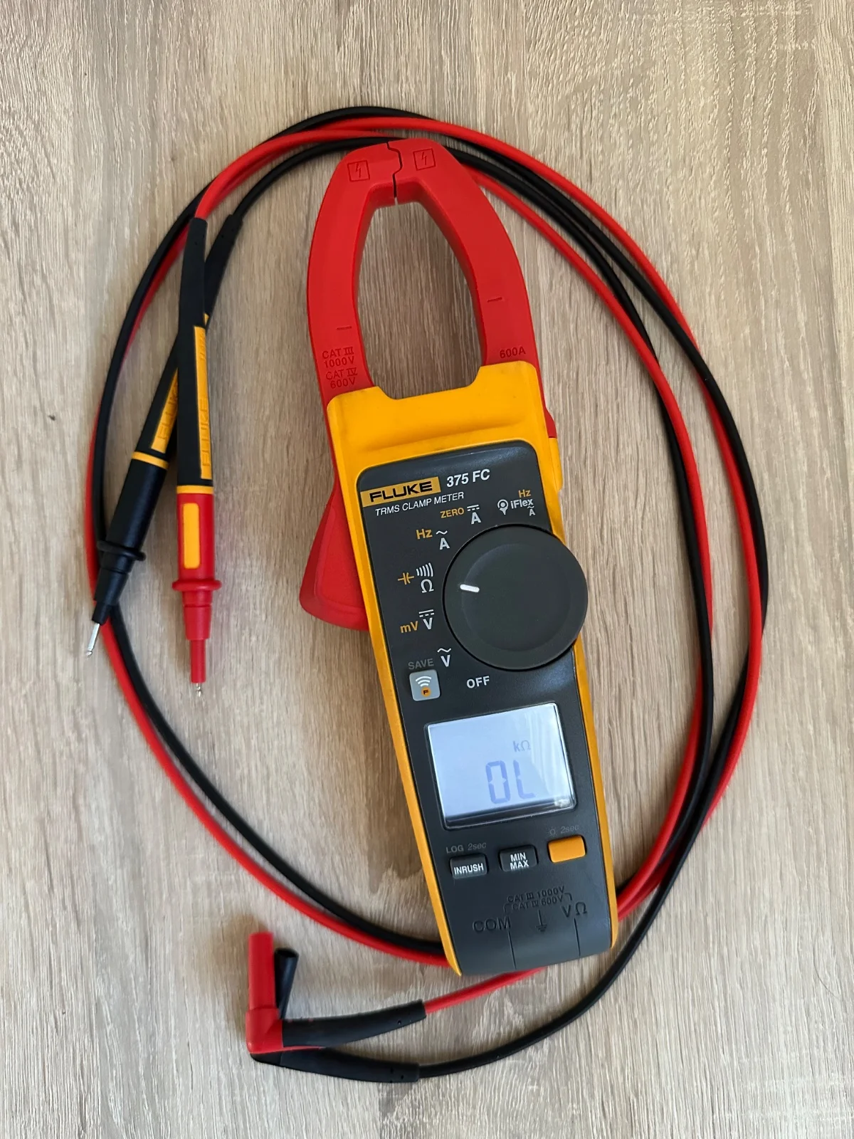 Multimetr cęgowy Fluke 375FC