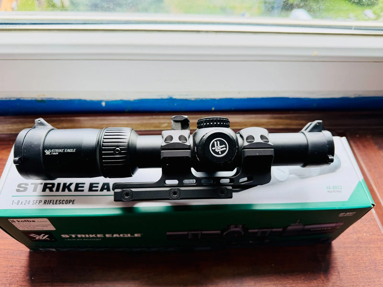 Luneta Vortex Strike Eagle 1-8X24 -zestaw