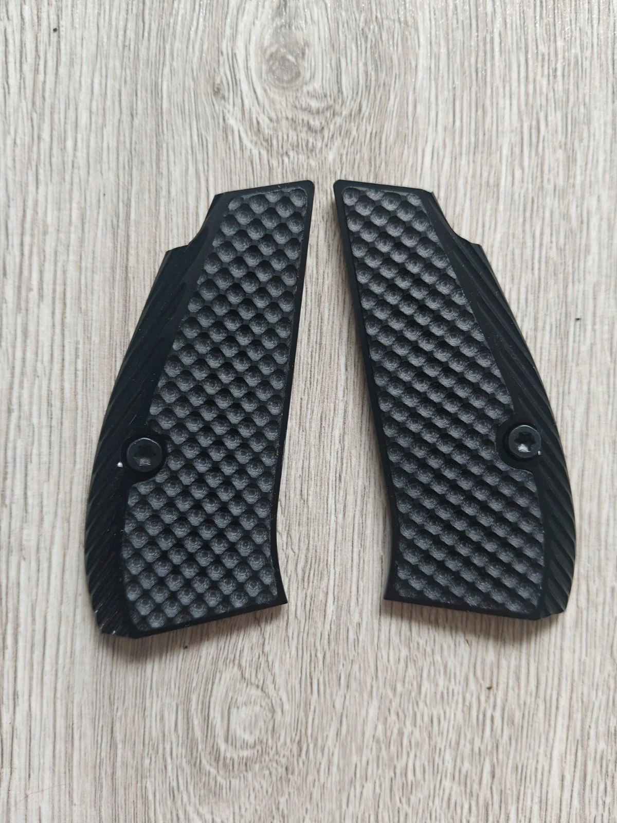 Okładziny Lok Grips Cz p01