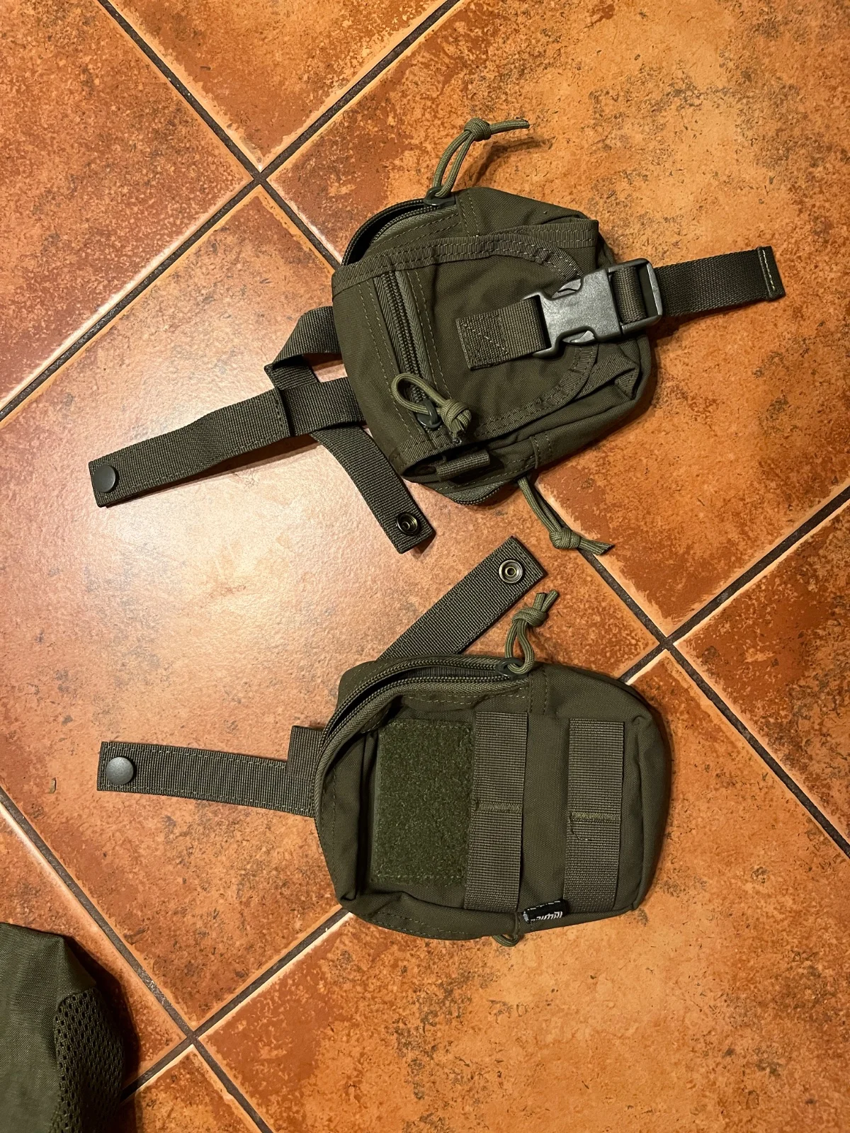 Kieszenie cargo molle ranger green