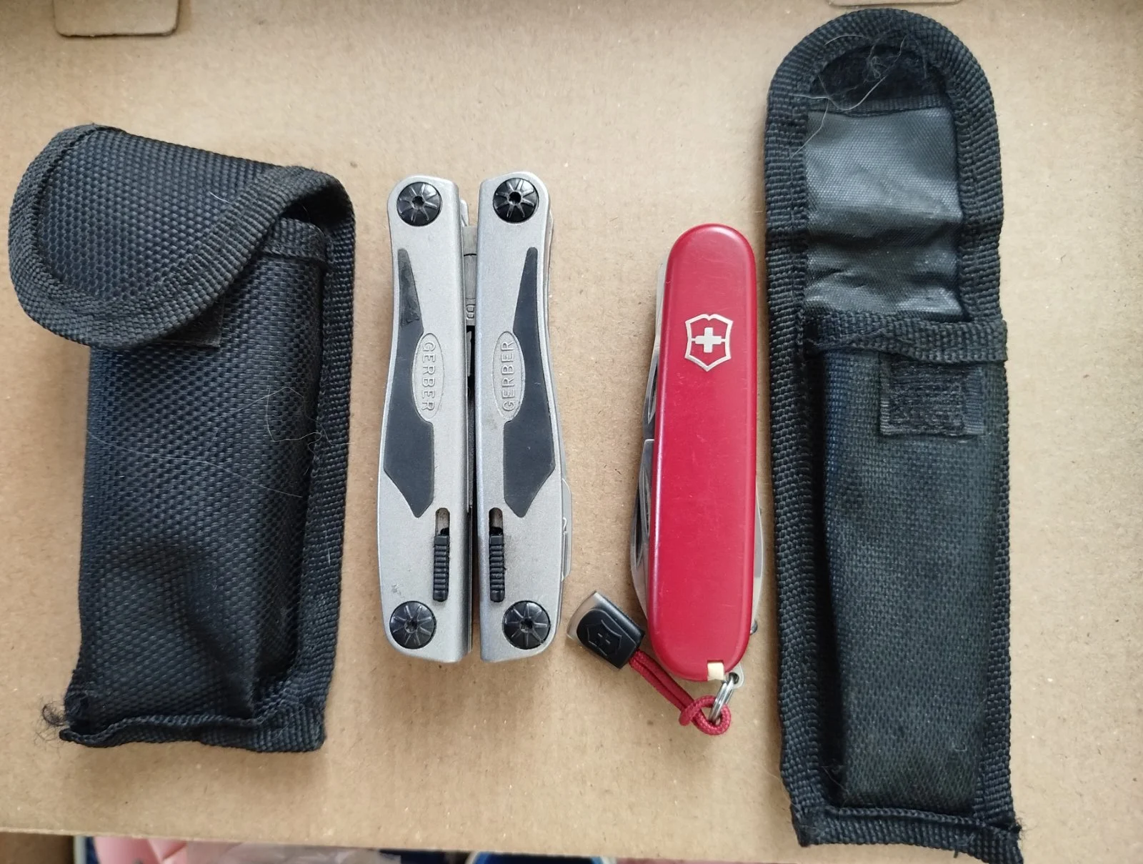 Multitool Gerber i scyzoryk Victorinox