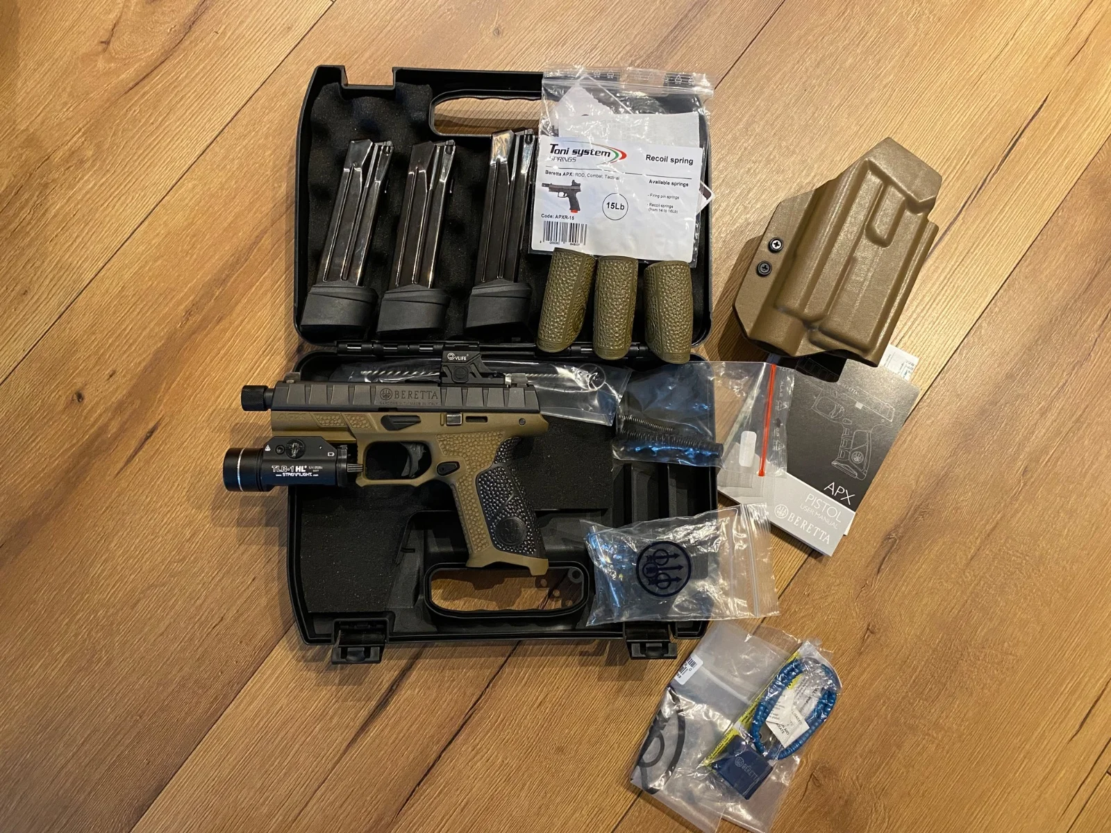 Beretta APX A0 combat