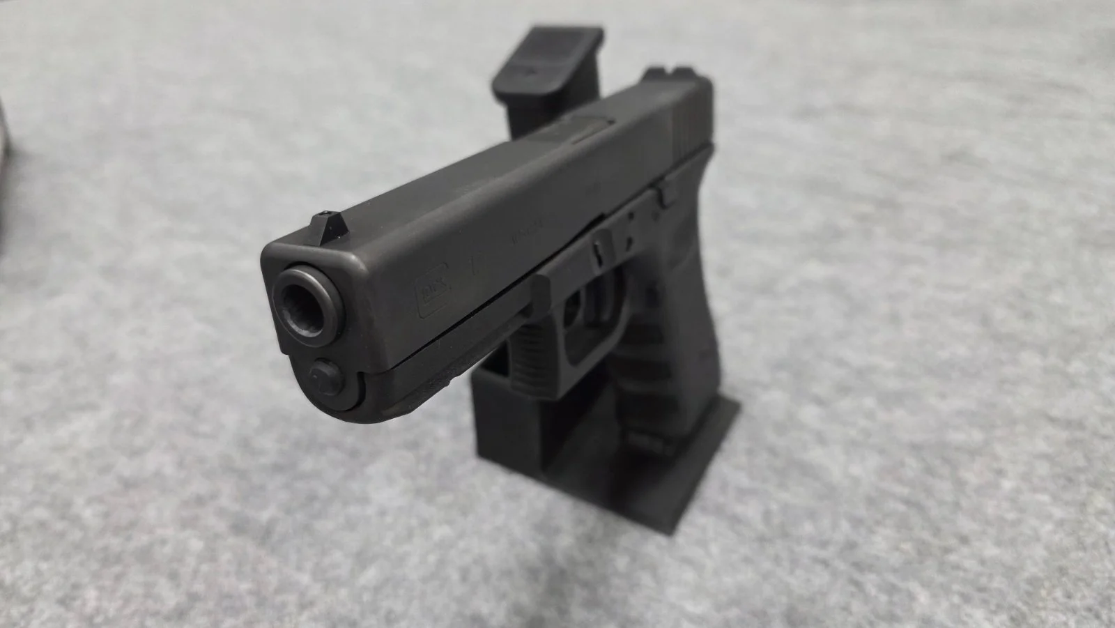 Pistolet Glock 17 Gen. 3 kal. 9x19 /GLOCK Do Brasil/