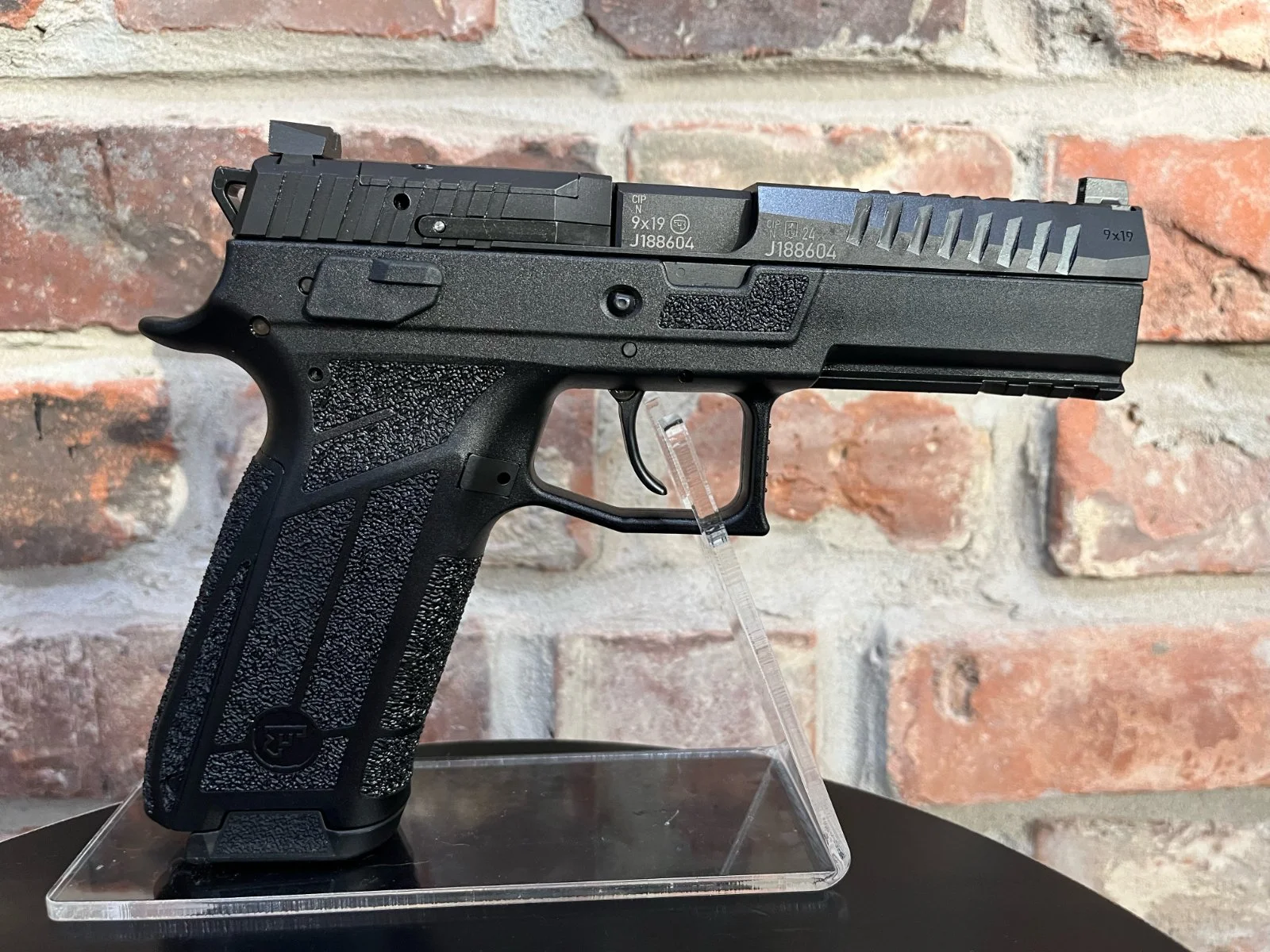 Pistolet CZ P-09 F NOCTURNE kal. 9x19