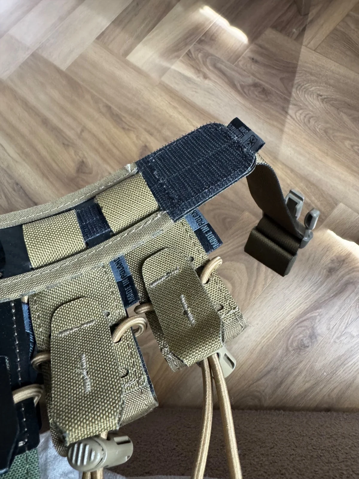 Pas taktyczny Templars Gear PT6 MOLLE Coyote z ładownicami rozmiar S