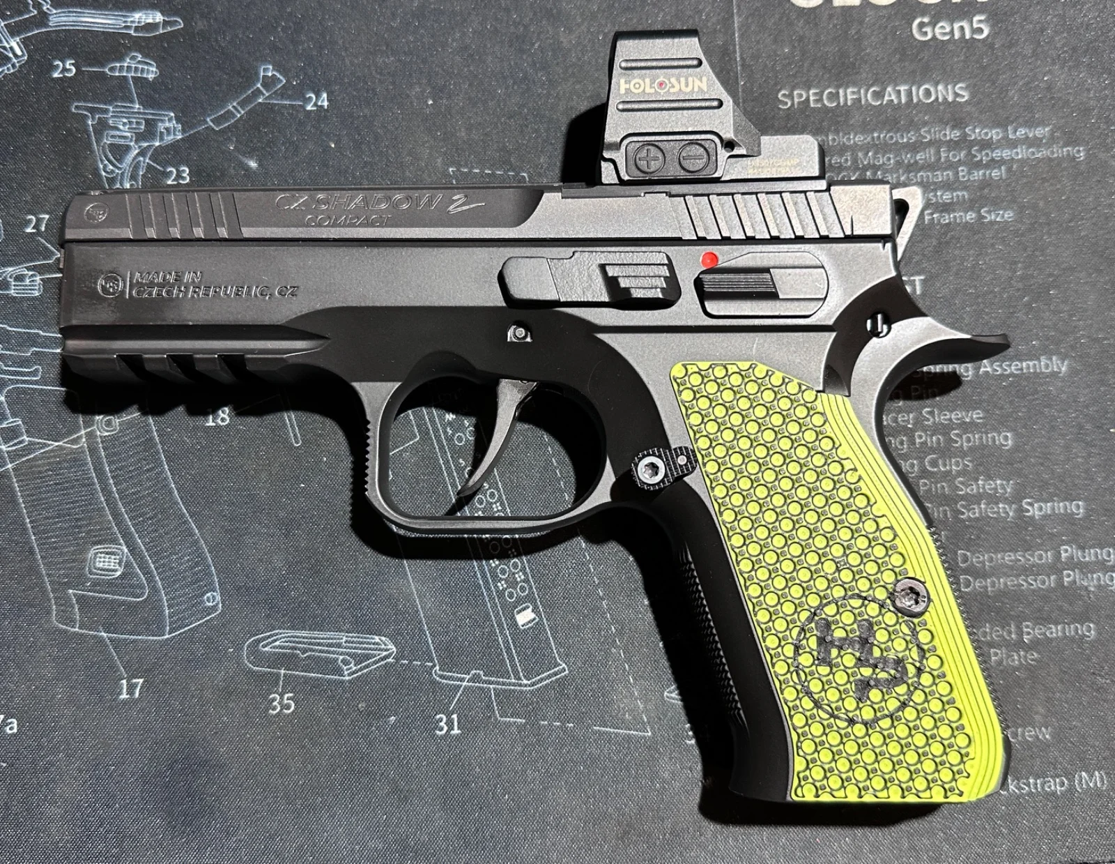Gripy / Okładziny CZ Shadow 2 Herstad Performance